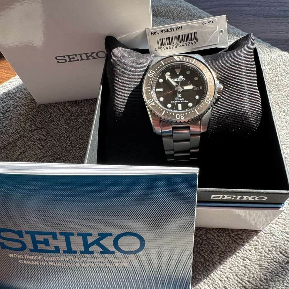 Seiko SNE571 Prospex Diver